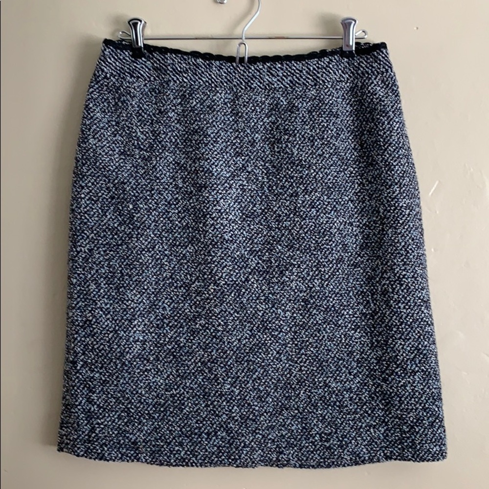 Caslon Nubby Tweed Blue & Black Brocade Trim Skirt, Size 8
